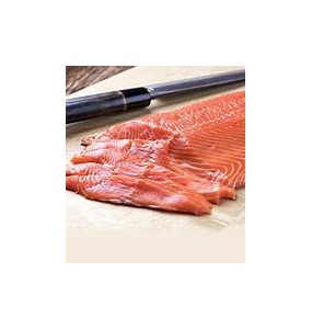 SAUMON ENTIER TRANCHE